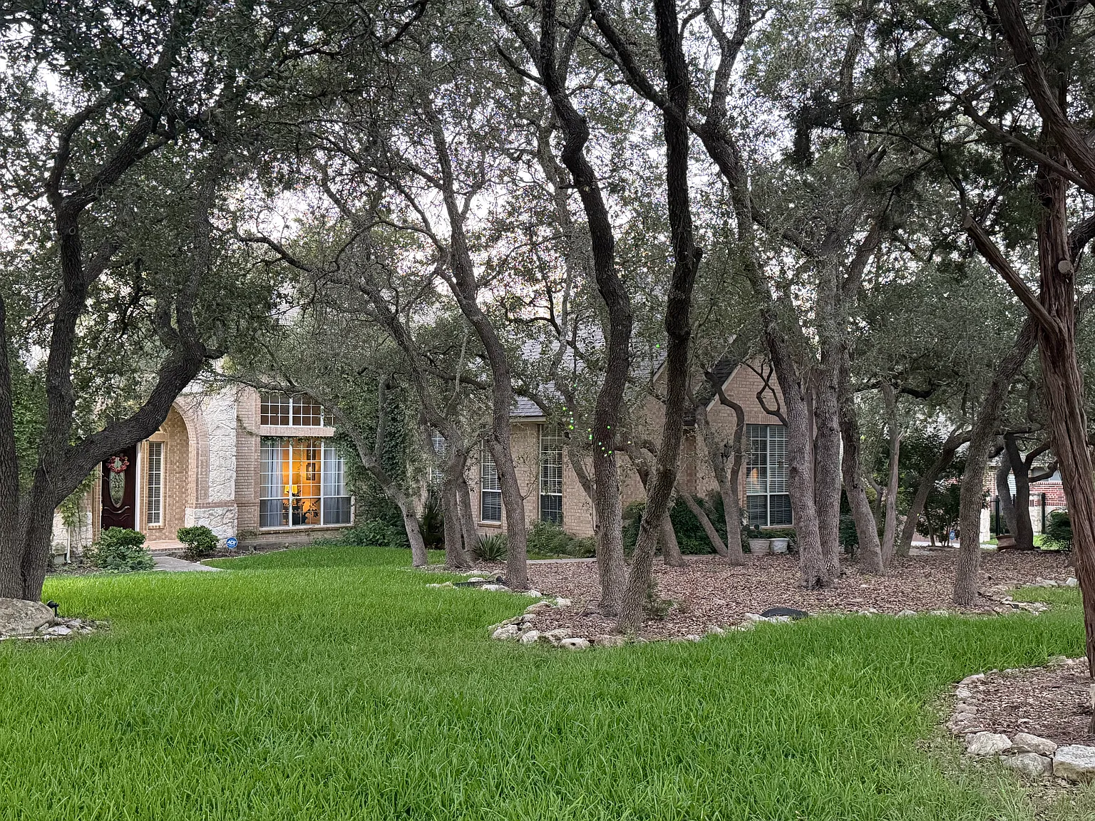 4 bed, 3.5 bath, 3926 sqft, $4,700 — Photo 3