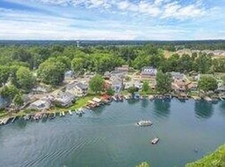 131 Cranberry Ln, Buckeye Lake, OH 43008