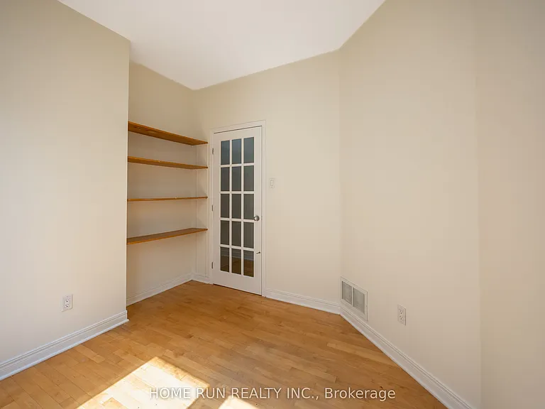 281 Goldridge Dr — Photo 12
