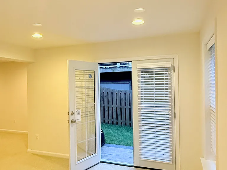 7412 Pensacola Pl — Photo 15