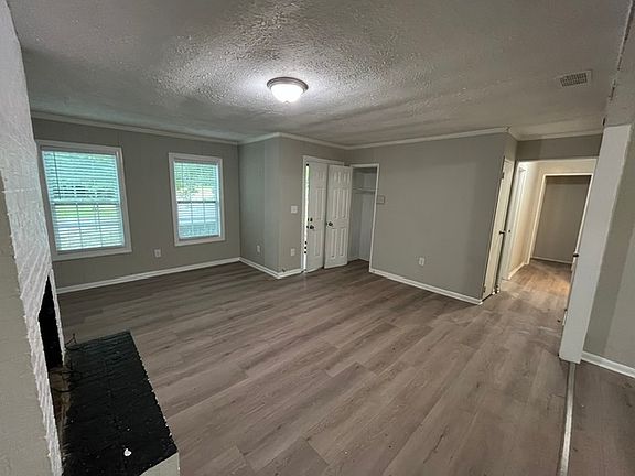 5th image of 5897 Leone Dr W