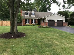 3681 Darbyshire Dr, Hilliard, OH 43026