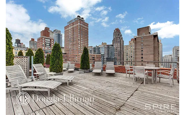 Sold by Douglas Elliman | media 17