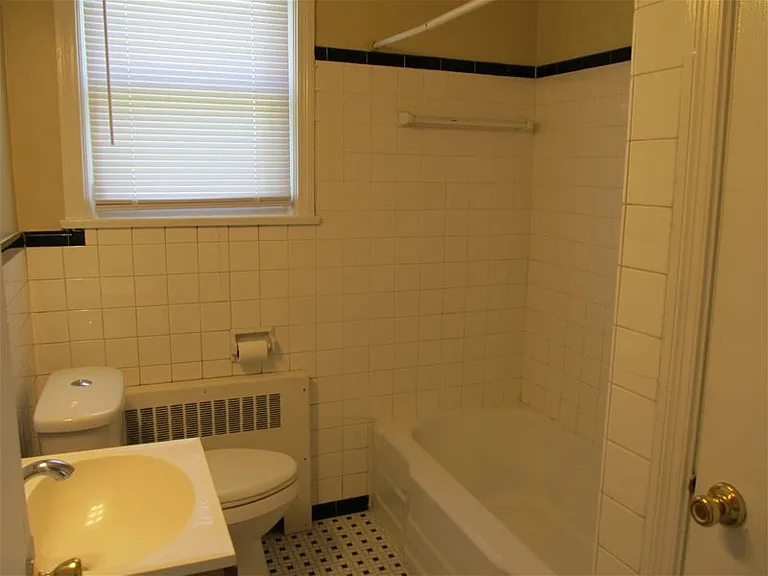 5005 Winchester Dr — Photo 8