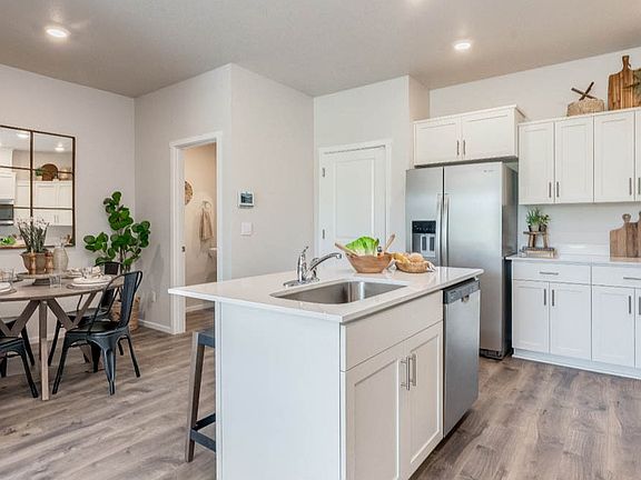 7th image of this home