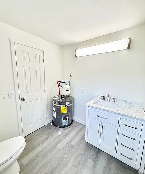 3012 Hollywood Ave NE — Photo 14