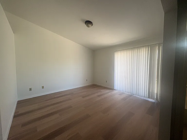 6013 Landing Point Way — Photo 6
