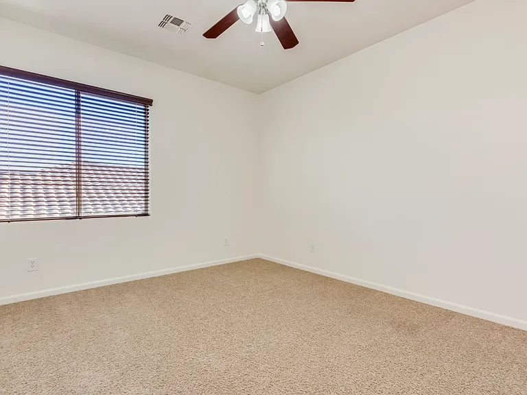 5733 W Plum Rd — Photo 20