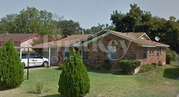 2 bed, 1.5 bath, 1343 sqft, $1,890 — Photo 1