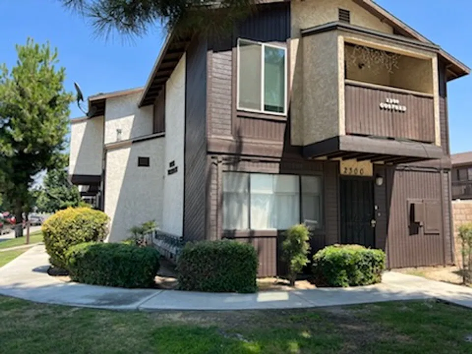 2300 Gosford Rd #1-9