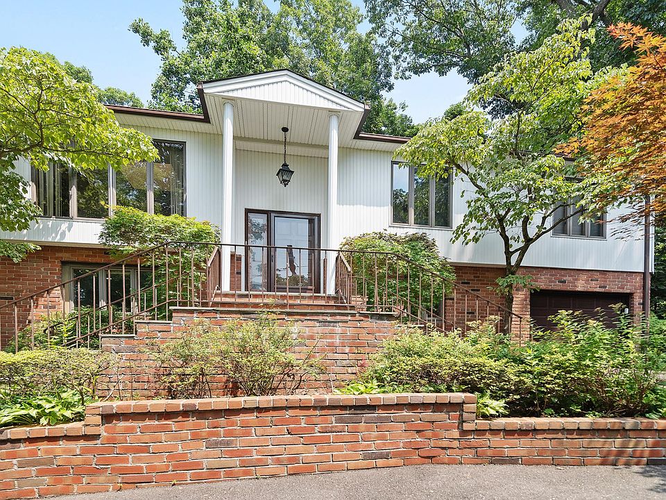 1st image of 38 Hillside Ave