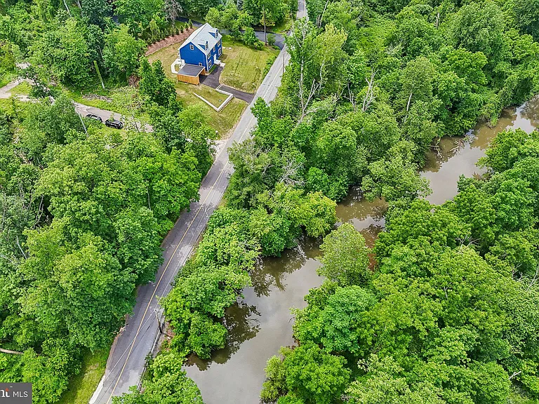 40 Creek Rd — Photo 53