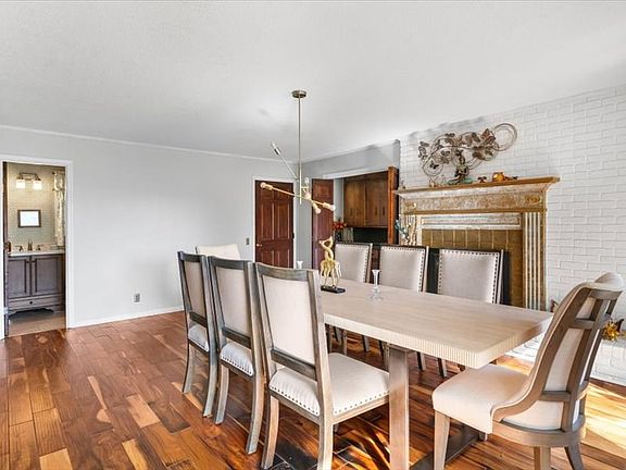 5th image of 1005 Rocky Ln