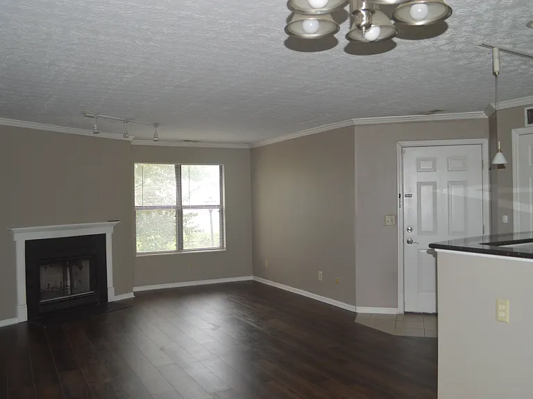 2744 Greystone Dr #D — Photo 10