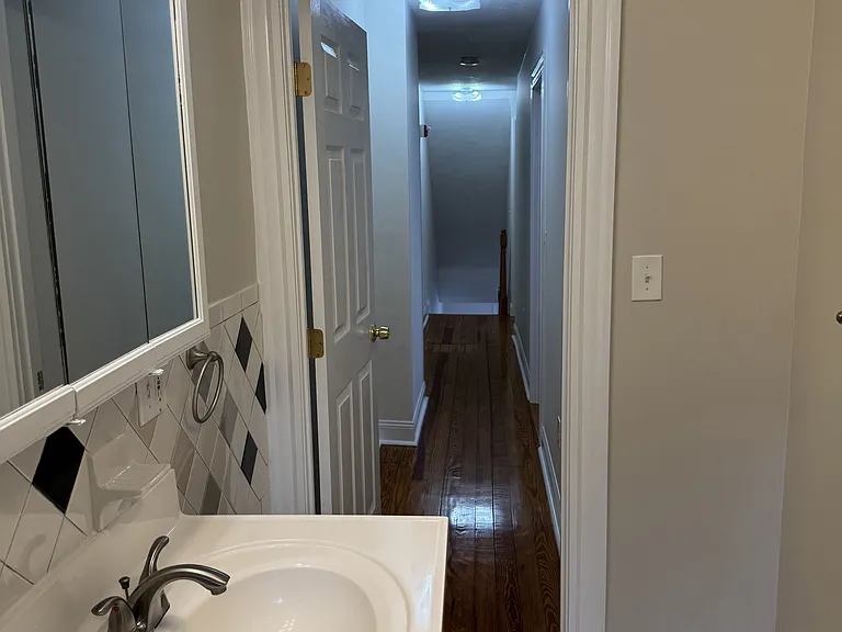 7 Whitwell Ave #1 — Photo 21