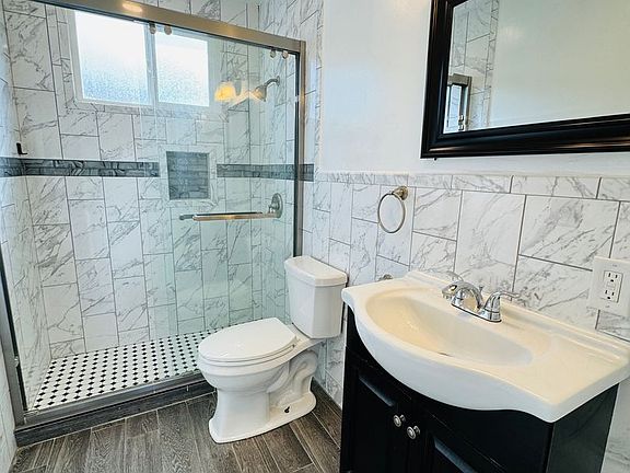 5th image of 5761 San Vicente Blvd #5763-04