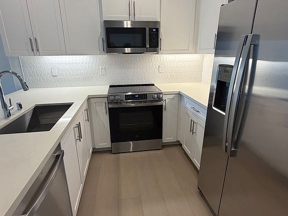 5th image of 1328 W Oakcrest Paseo