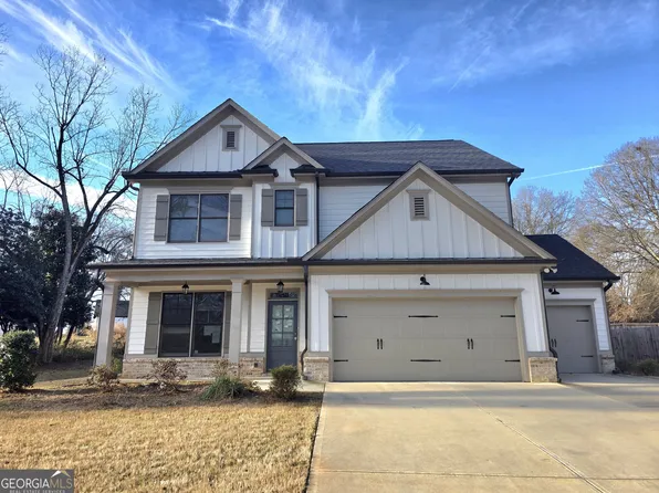 225 Borders St, Jefferson, GA 30549