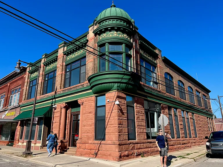 129 S Cedar St #C — Photo 9