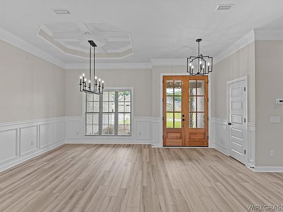 5th image of 103 Bellevue Way