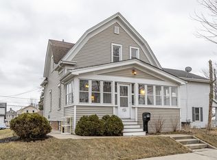 725 Marshall Ave, South Milwaukee, WI 53172
