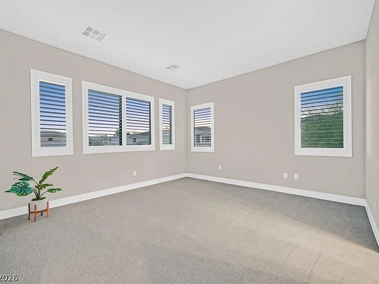 65 Garibaldi Way — Photo 44