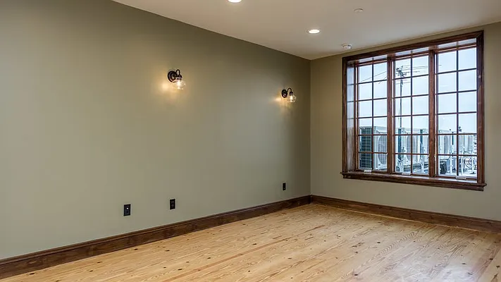 Rented by Nooklyn NYC LLC | media 21