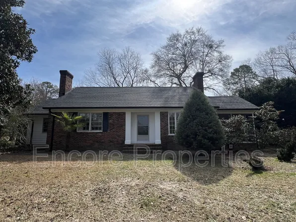 2032 N Main St, Fuquay Varina, NC 27526