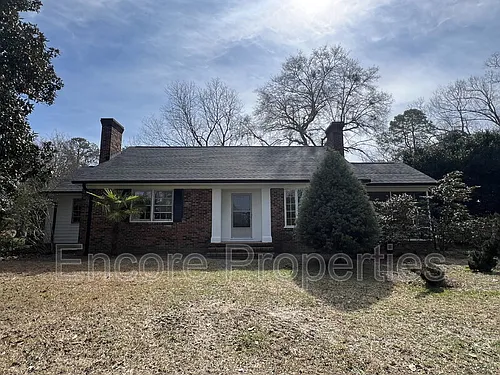 2032 N Main St Photo 1