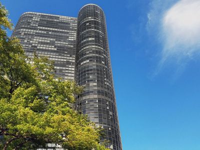 155 N Harbor Dr APT 3213, Chicago, IL, 60601