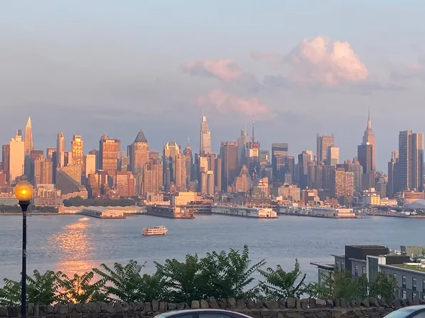 (undisclosed Address), Weehawken, NJ 07086