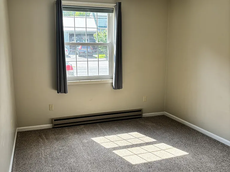 2 N Franklin St #4 — Photo 11