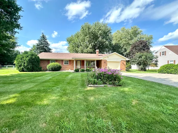 1592 W James Dr, Crawfordsville, IN 47933