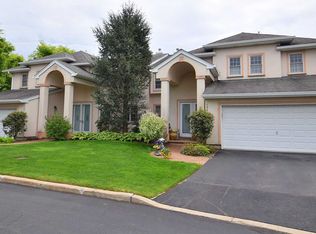 160 Altessa Blvd, Melville, NY 11747