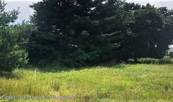 3rd image of 8850 E Eaton Hwy