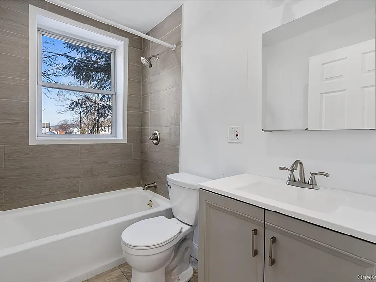 94 Winnikee Ave #2 — Photo 14
