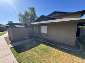 286 W Palomino Dr