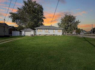 1902 Chicago Ave, Savanna, IL 61074