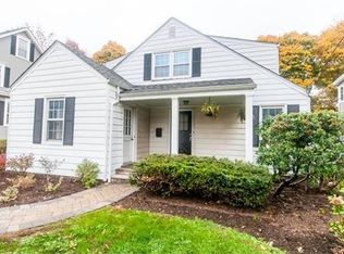 49 Carlton Rd, Metuchen, NJ 08840