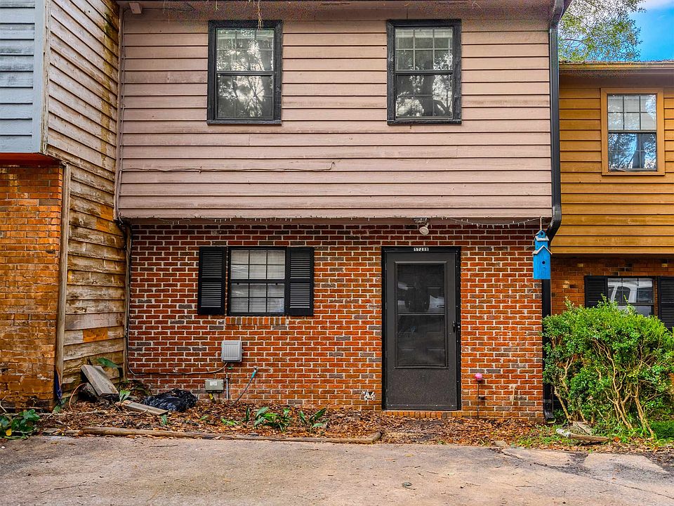 1st image of 3748 Donovan Dr APT B