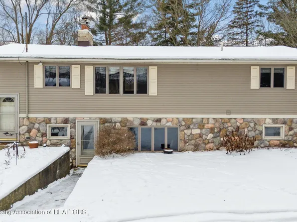 10186 N Shaytown Rd, Mulliken, MI 48861