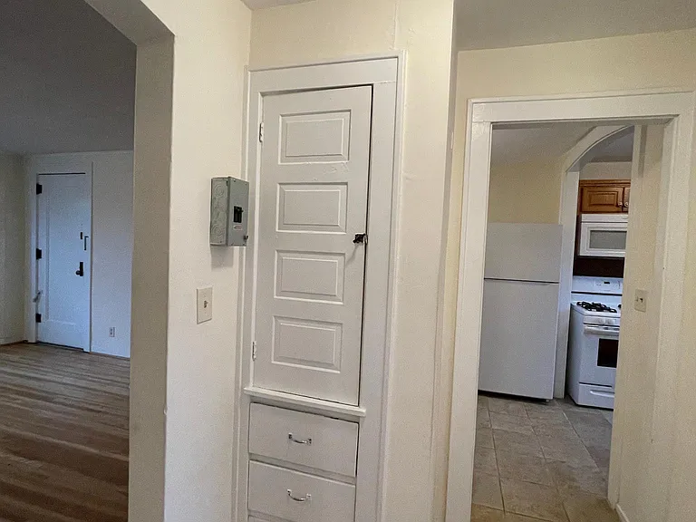 1170 Kenmore Ave #4 — Photo 14
