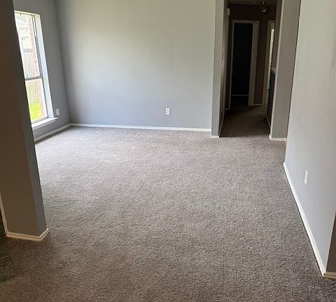 5th image of 3014 Creek Hollow Dr