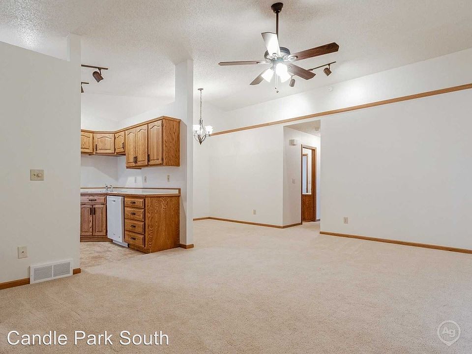 2nd image of 1441 30th Ave S APT E
