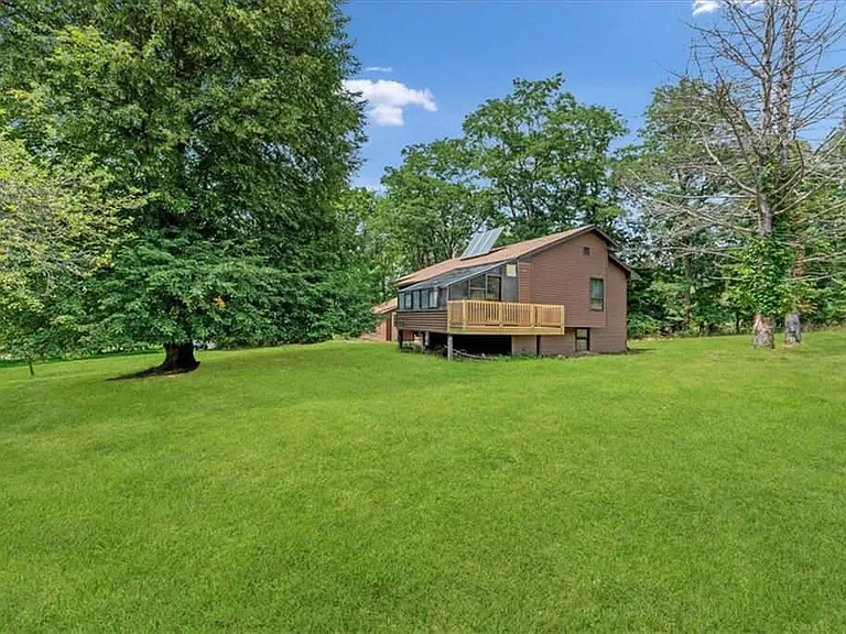 40 Felter Hill Rd — Photo 3