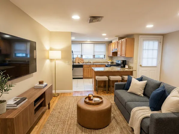 85 Brainerd Rd #Townhouse 06, Allston, MA 02134