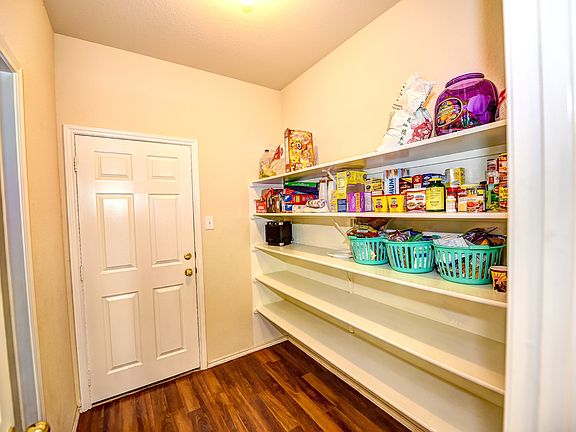 5th image of 6421 Serena Ln