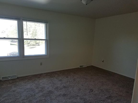 Bed 3 new carpets 2019