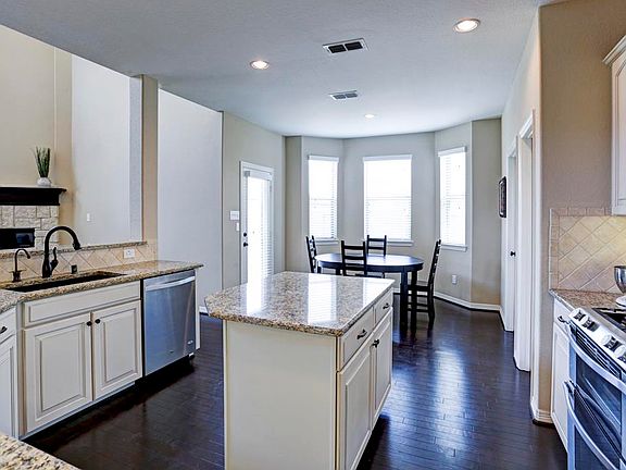 4th image of 5655 Little Creek Ct