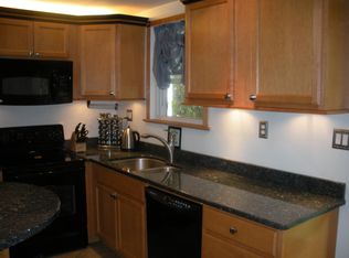 223 Bailey Rd, Bryn Mawr, PA 19010